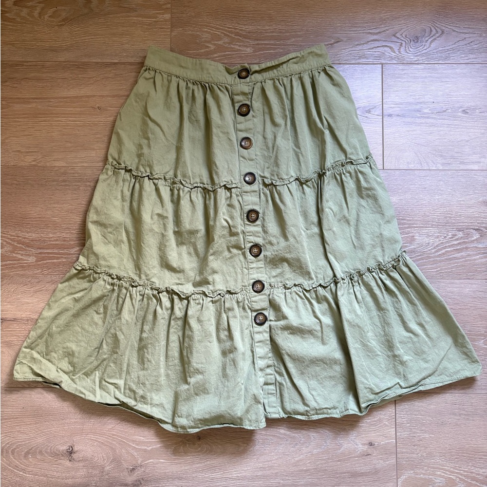 Live 4 Truth Green Tiered Button Front Midi Skirt | Size S